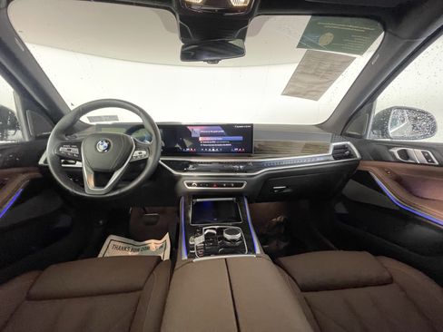 Used 2025 BMW X5 xDrive40i AWD/4WD image 16