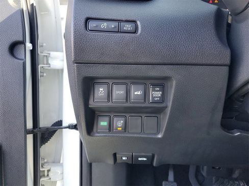 Used 2016 Nissan Rogue SL w/ SL Premium Package image 24