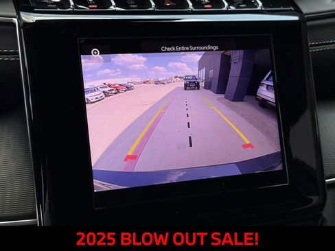 New 2025 Jeep Grand Cherokee L Altitude image 16