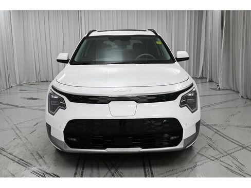 New 2026 Kia Niro Wave w/ Wave Preserve Package FWD image 3