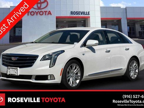Used 2018 Cadillac XTS Luxury FWD image 1