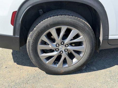 Certified 2025 Buick Enclave Preferred AWD/4WD image 25