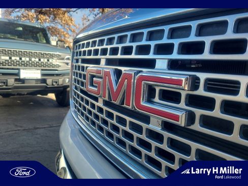 Used 2018 GMC Canyon Denali image 23