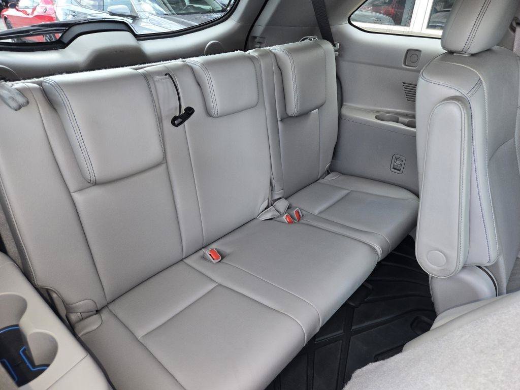 Used 2016 Toyota Highlander Limited FWD image 15