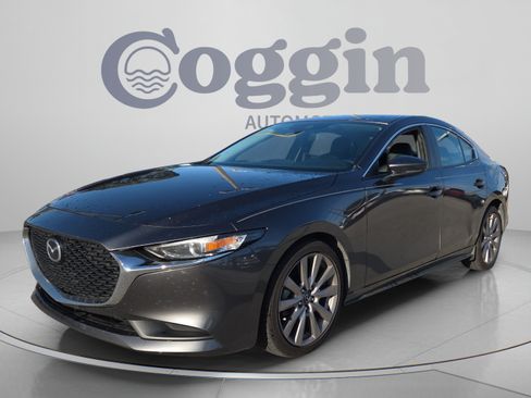 Used 2021 MAZDA MAZDA3 s FWD image 1