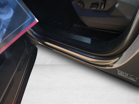 Used 2022 Volkswagen Atlas SEL R-Line image 25