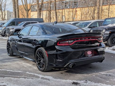 Used 2019 Dodge Charger Scat Pack w/ Daytona Edition Group image 6