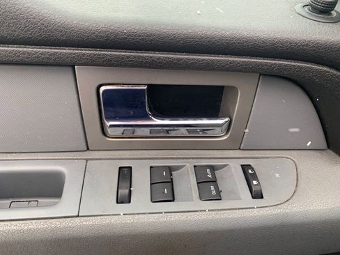 Used 2011 Ford F150 XLT image 9