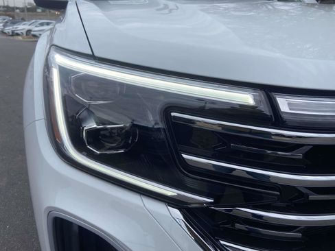 New 2026 Volkswagen Atlas SEL image 4