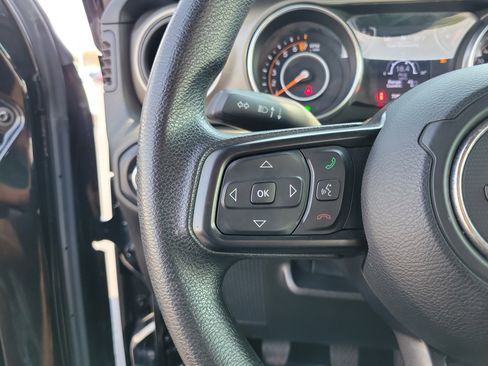 Used 2019 Jeep Wrangler Sport image 19