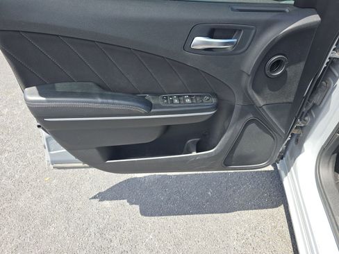 Used 2022 Dodge Charger SXT RWD image 13