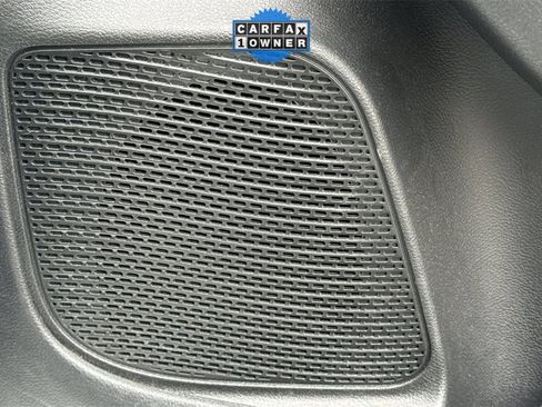 Used 2025 Chrysler Voyager LX image 24