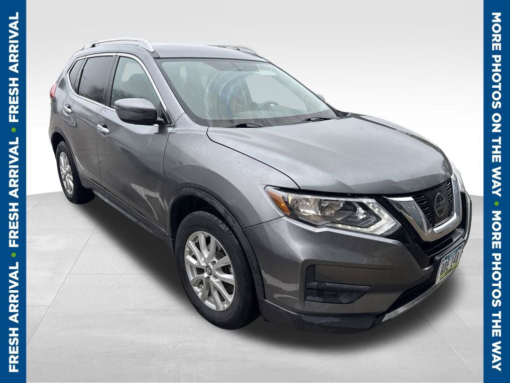 Used 2017 Nissan Rogue SV AWD/4WD image 1