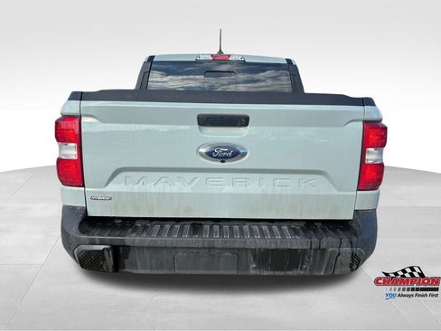 Used 2023 Ford Maverick XLT image 4