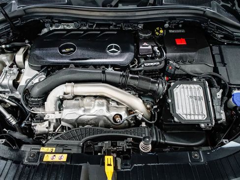 Used 2025 Mercedes-Benz GLA 250 image 27