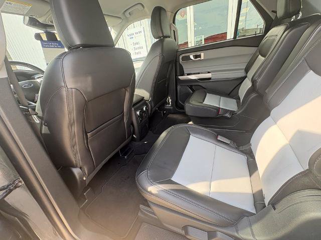 Certified 2024 Ford Explorer XLT w/ Equipment Group 202A AWD/4WD image 14