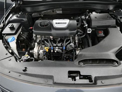 Used 2020 Kia Optima Premium image 38