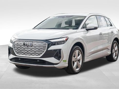 Certified 2023 Audi Q4 e-tron Premium Plus w/ Premium Plus AWD/4WD image 7