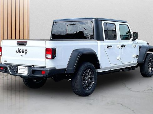 New 2026 Jeep Gladiator Sport AWD/4WD image 8