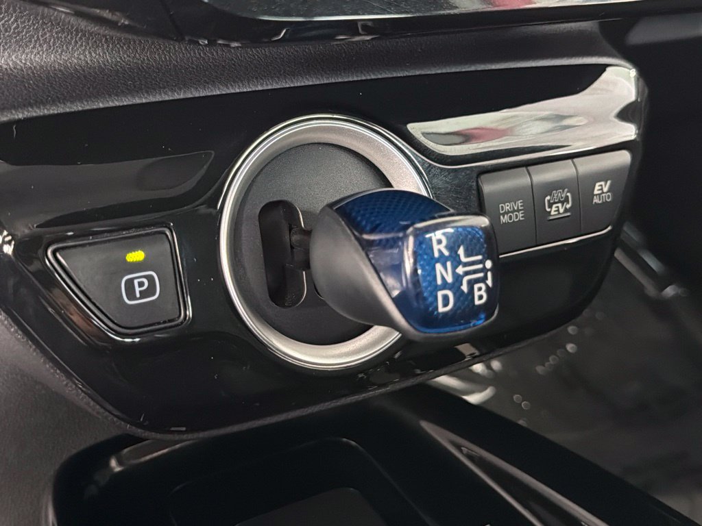 Certified 2020 Toyota Prius Prime Limited FWD image 28