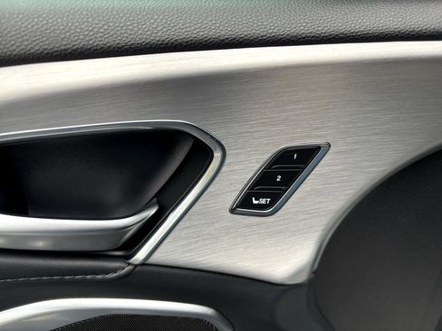 Used 2023 Acura RDX SH-AWD image 15