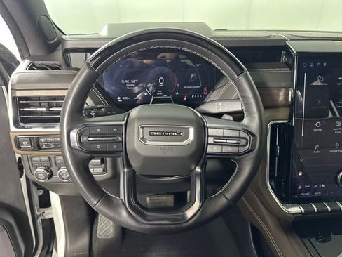 Used 2025 GMC Yukon Denali Ultimate w/ LPO, Floor Liner Package image 14