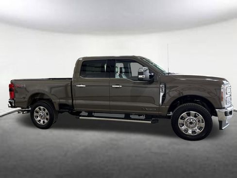 New 2026 Ford F250 Lariat w/ Chrome Package image 6