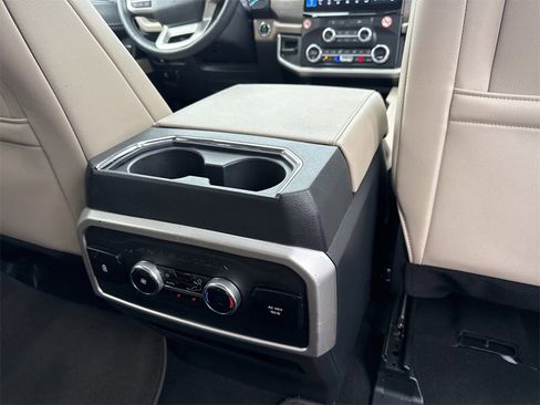 Used 2024 Ford Expedition Max Limited image 14