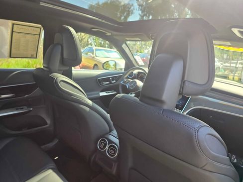 Used 2026 Mercedes-Benz GLC 300 image 15