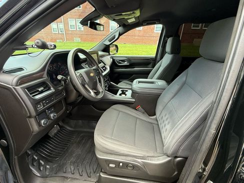 Used 2021 Chevrolet Tahoe 2WD w/ 1FL Safety Package image 30