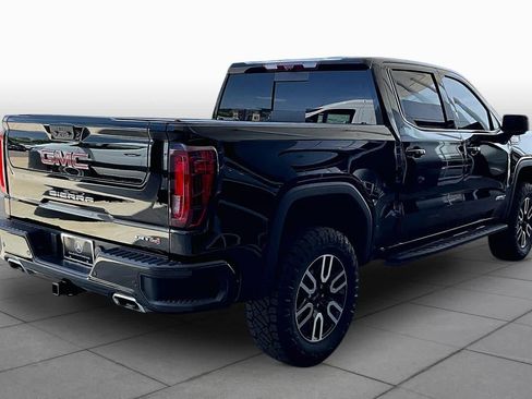 Used 2025 GMC Sierra 1500 AT4 w/ AT4 Premium Package AWD/4WD image 13