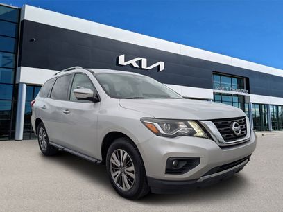 Used 2019 Nissan Pathfinder SL