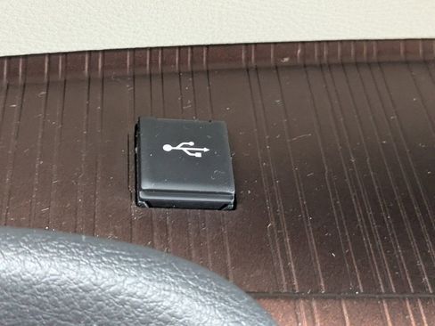 Certified 2024 Toyota Sienna XLE w/ XLE Plus Package FWD image 24