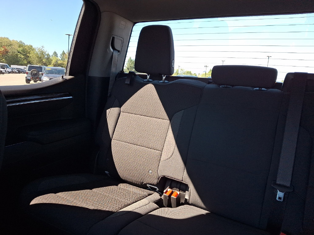 Used 2026 Chevrolet Silverado 1500 RST AWD/4WD image 19