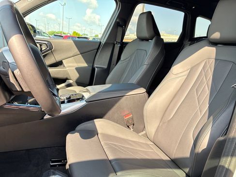 Used 2025 BMW X3 xDrive30i AWD/4WD image 16