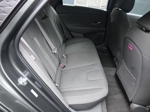 Certified 2024 Hyundai Elantra SEL w/ Convenience Package FWD image 24