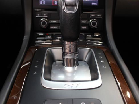 Used 2019 Porsche 911 Carrera w/ Sportdesign Package image 52