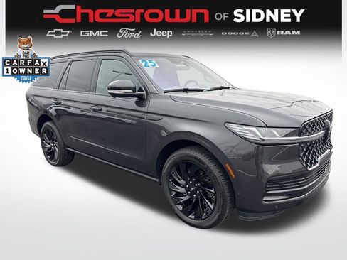 Used 2025 Lincoln Navigator Reserve w/ Jet Appearance Package image 7
