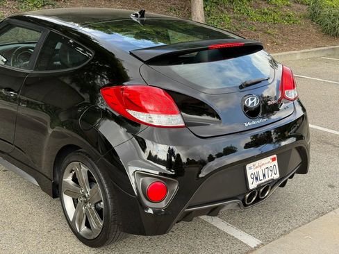 Used 2015 Hyundai Veloster Turbo FWD image 18