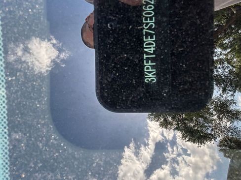 Used 2025 Kia K4 LXS image 9