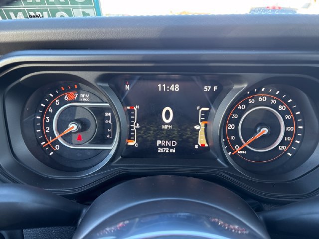 Used 2026 Jeep Wrangler Unlimited Sahara w/ Technology Group AWD/4WD image 13