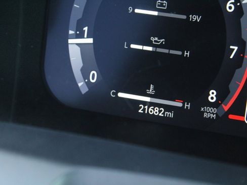 Used 2024 Toyota Tacoma TRD Off-Road image 19