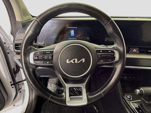 Used 2023 Kia Sportage EX FWD image 13