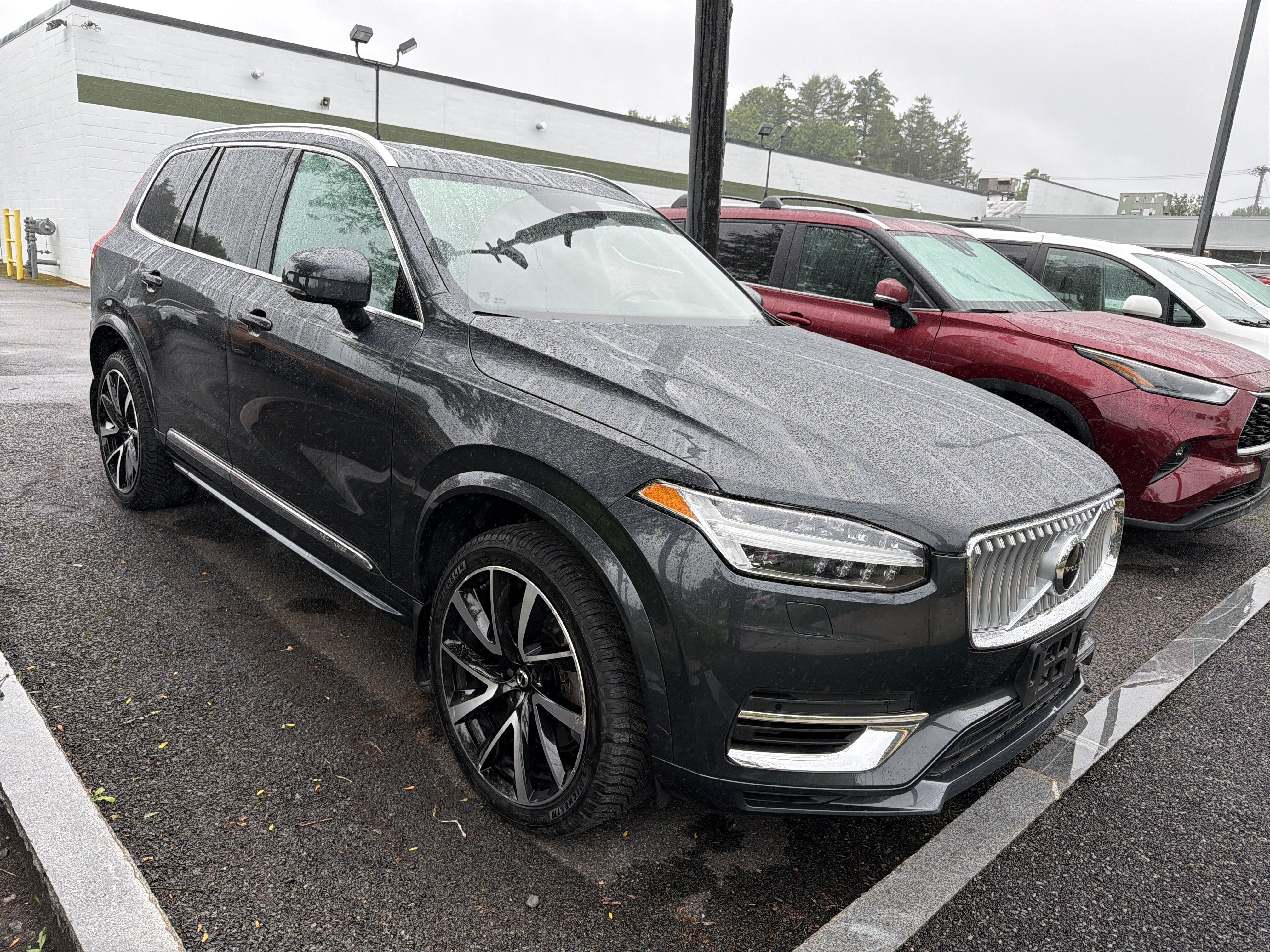 Used 2021 Volvo XC90 T8 Inscription Expression w/ Climate Package AWD/4WD image 2