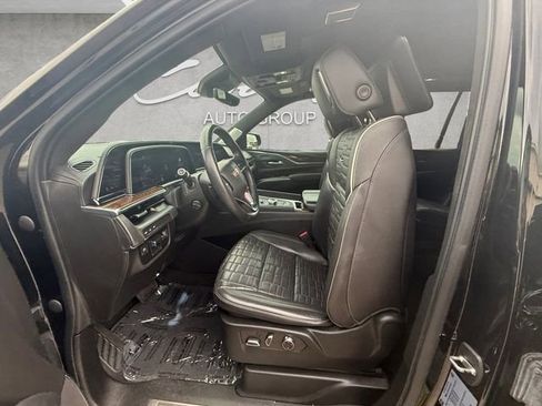 Used 2022 Cadillac Escalade ESV Sport Platinum w/ LPO, ONYX Package RWD image 19
