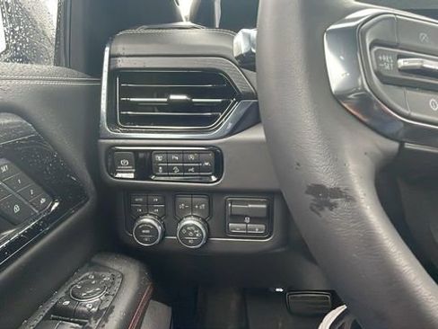 Used 2026 GMC Yukon AT4 Ultimate AWD/4WD image 19