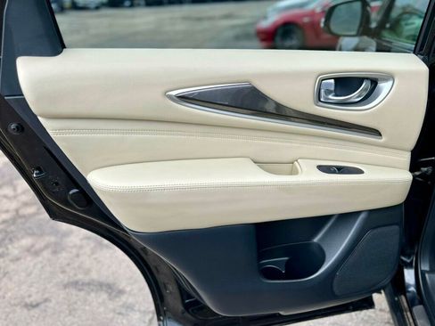 Used 2017 INFINITI QX60 Luxe w/ Premium Plus Package image 16