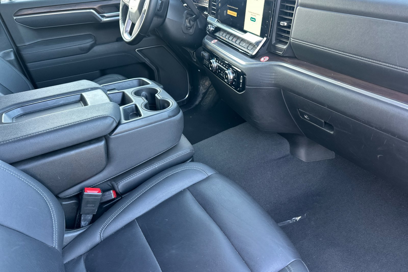 Used 2026 GMC Sierra 1500 SLT AWD/4WD image 19