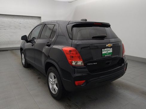 Used 2021 Chevrolet Trax LS w/ Tint and Cruise Package image 5