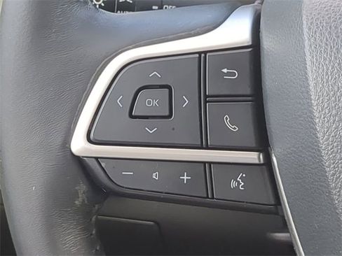 Certified 2022 Toyota Highlander XLE image 25